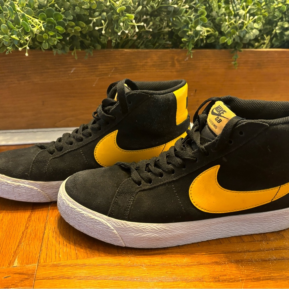 Nike SB Zoom Blazer Mid Sneaker Mens 6.5 Black Yellow Skate shoes